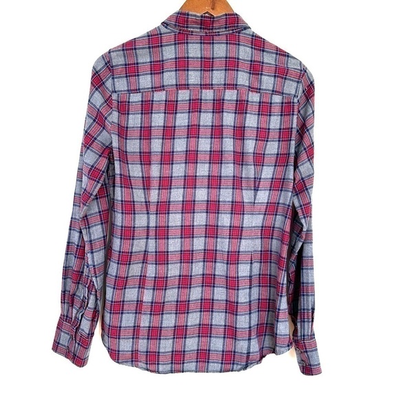 J. Crew button  down shirt with long sleeves in 💯 cotton flannel, plaid - Picture 5 of 9